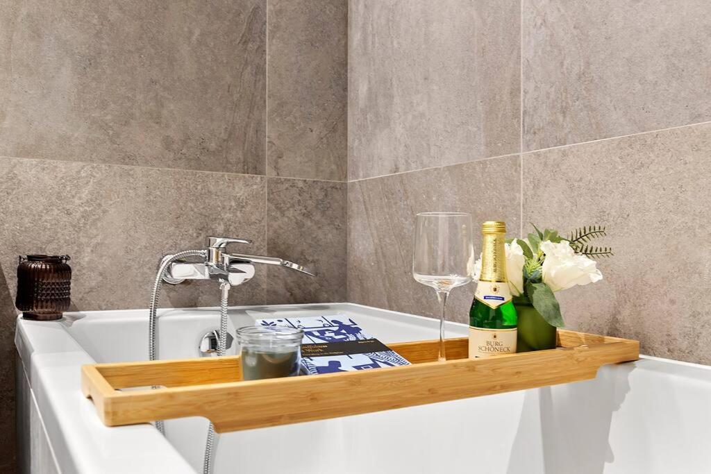 Floreasca Apartament On Business Centre ブカレスト エクステリア 写真