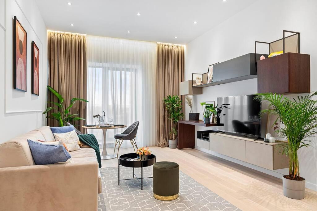 Floreasca Apartament On Business Centre ブカレスト エクステリア 写真