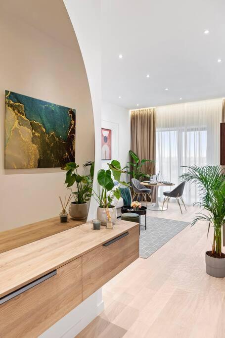 Floreasca Apartament On Business Centre ブカレスト エクステリア 写真