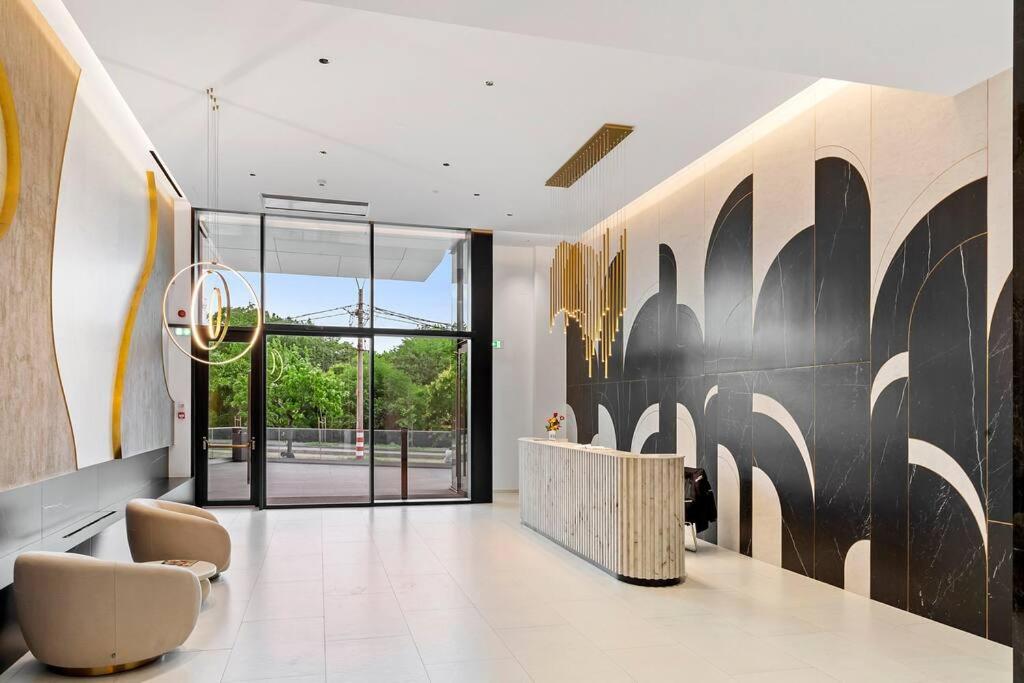 Floreasca Apartament On Business Centre ブカレスト エクステリア 写真