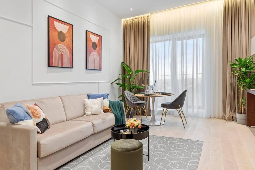 Floreasca Apartament On Business Centre ブカレスト エクステリア 写真